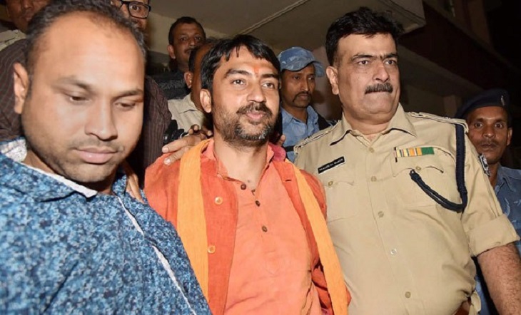 সাম্প্রদায়িক উত্তেজনা ছড়ানোর দায়ে ভারতীয় মন্ত্রীর ছেলে গ্রেপ্তার
